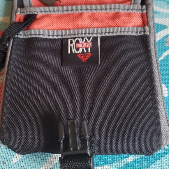 Vintage Roxy Mini Purse - Picture 4 of 13